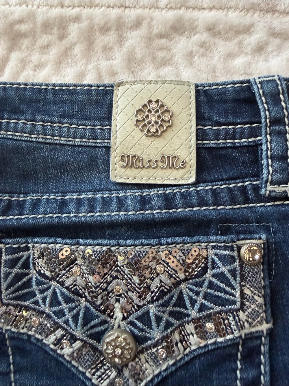 Miss Me Mid-Rise Bootcut Jeans Women’s Size 31 Dark Wash - Picture 13 of 14